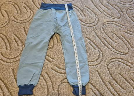 Tenké tepláky, 116