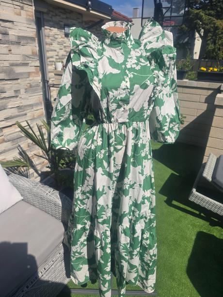 Elegantne saty, reserved,34