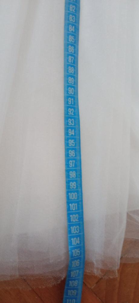 Šaty spoločenské, alebo na 1. sv. prijímanie, 140