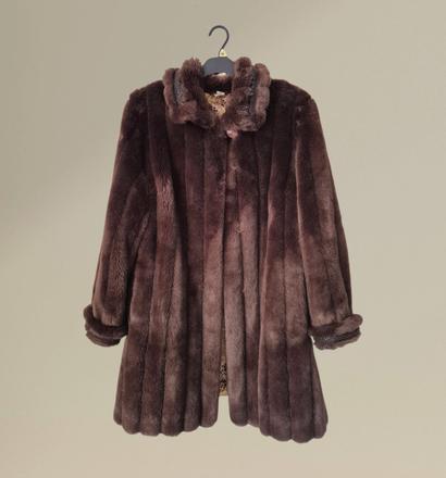 Tmavohnedý kožuch, xxl
