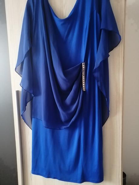 Spoločenské šaty, 42