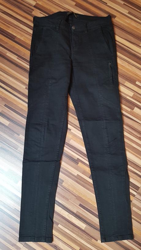 Čierne rifle zara, zara,34