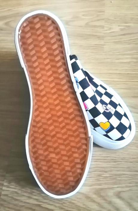 Dámske plátenky, veľ. 37, nové, netflix edition, 37