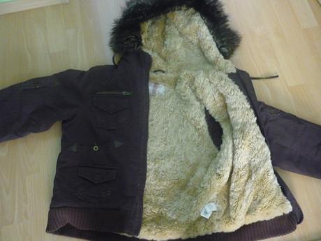 Bunda s kapucou, reserved,l