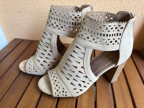 Krásne topánky, 41