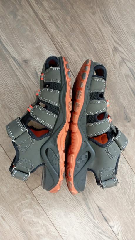 Športové sandálky (už s poštovným), 34