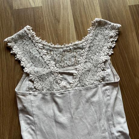 Svetle ruzovo bezove tricko cipkovane express, xs