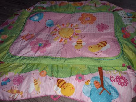 Prekrásna variabilná hracia deka s hrazdičkou,