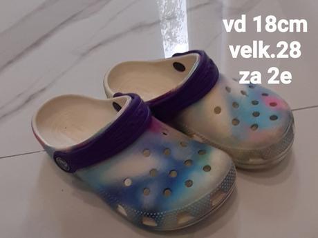 Kroksy, 28