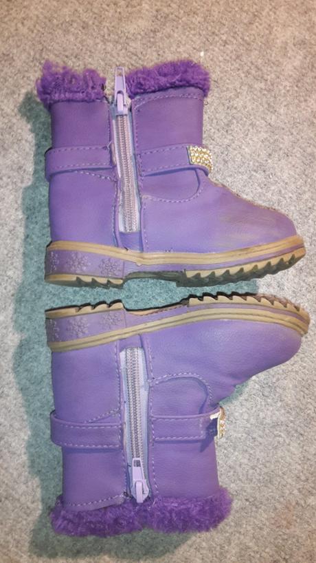 Čižmičky veľ.23, 23