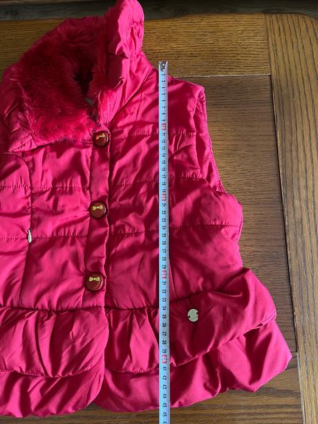 Rozkošná vesta mayoral s kožušinkovým golierom, mayoral,128