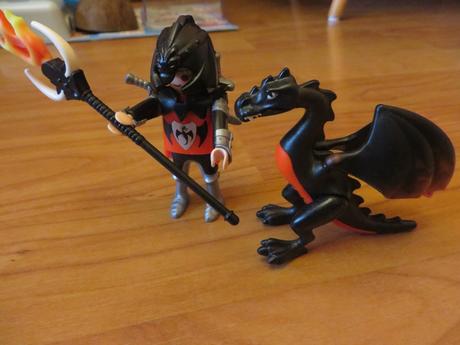 Playmobil - postavička rytiera s drakom,