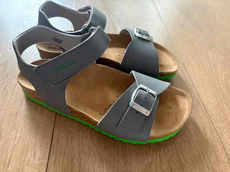 Sandalky, geox,33