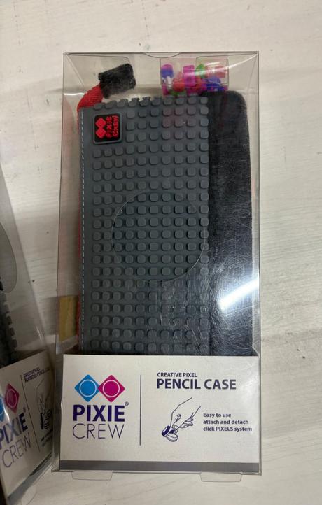 Pixie crex - štylove peracniky s pixlami,