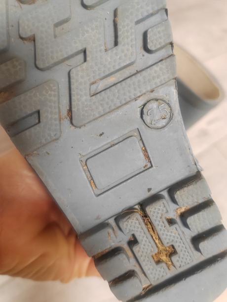 Gumaky color k8ds, 25