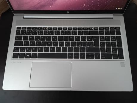 Notebook pre študenta/študentku alebo pracovny, hp (hewlett-packard)