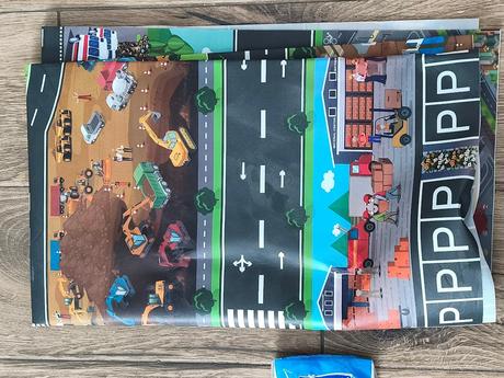 Podlozka na hranie auta,