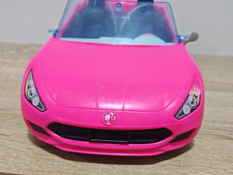 Barbie kabriolet,