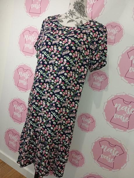 Nové kvietkované šaty letné, 44