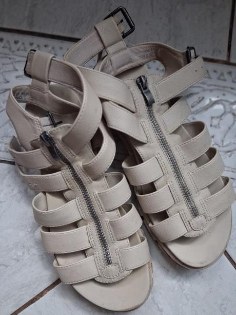 Sandalky, deichmann,37