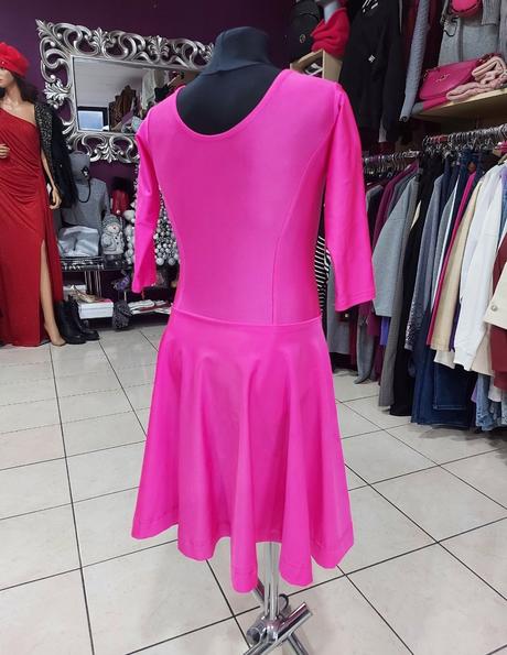 Šaty tanečné, 134