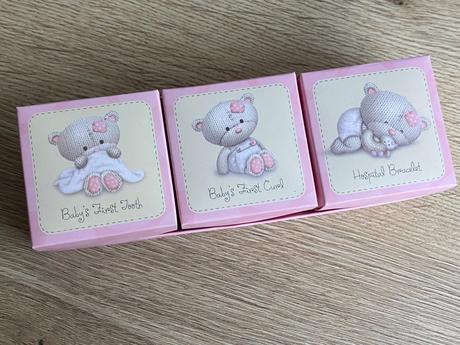 Baby hugs - krabičky (na zúbky, náramok a vlásky),