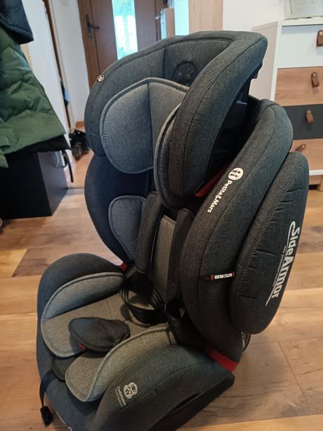 Detská autosedačka 9-36kg, petite&mars