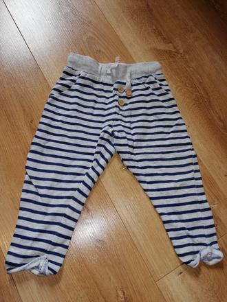 Pruhované tepláčky, pepco,86