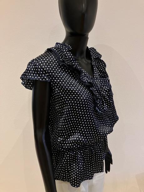 Dámska blúzka s bodkami a volánom (m), m