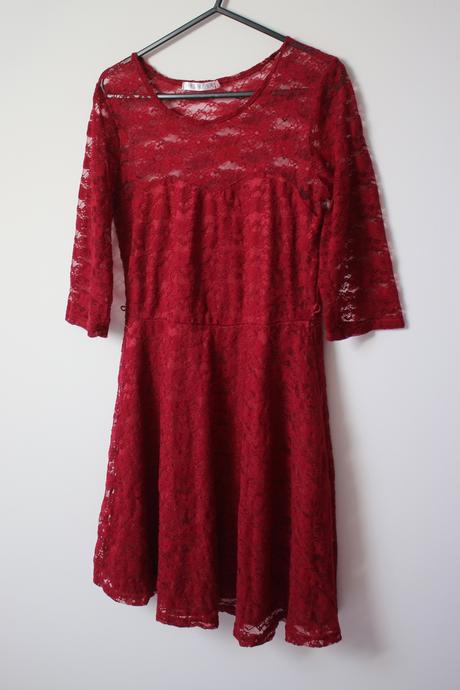 Čipkované šaty, s