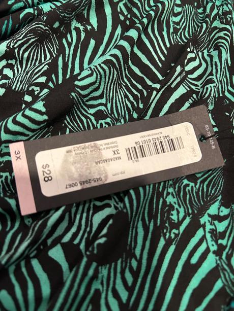 Elegantný zelenočierny top, xxxl