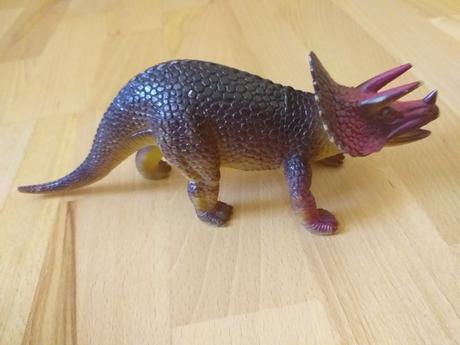 Mam na predaj dinosaura,