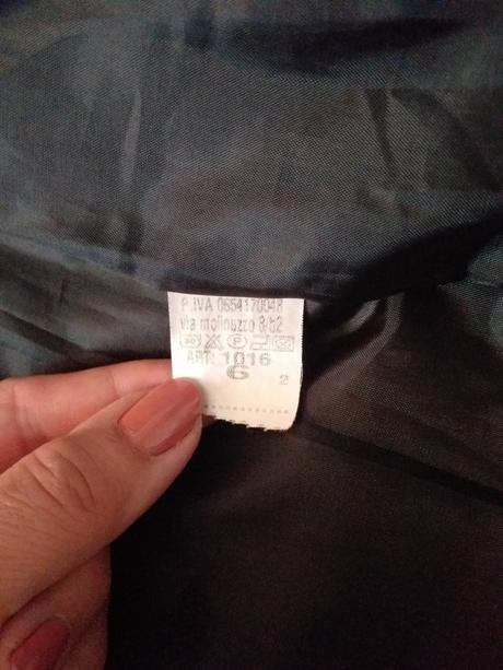 Bunda s kapucňou, 116