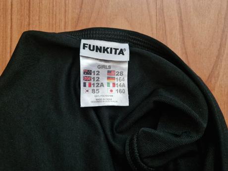 Dievcenske plavecke trening. plavky_funkita_macka, 164