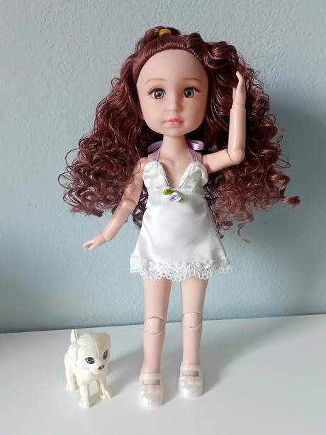 Bábika mulisha so psíkom a s doplnkami,