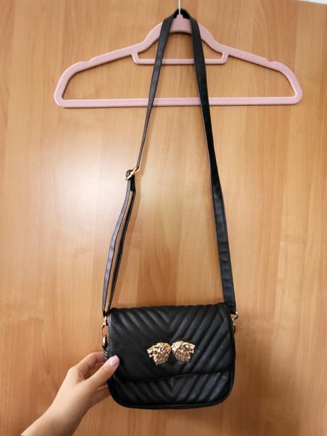 Čierna crossbody kabelka, ccc