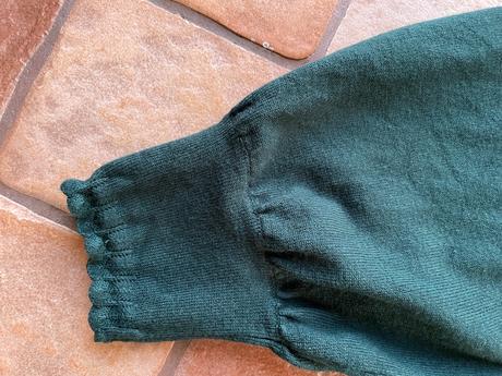 Zelený svetrik reserved, reserved,m