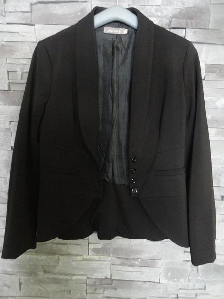 Elegantné čierne sako, m