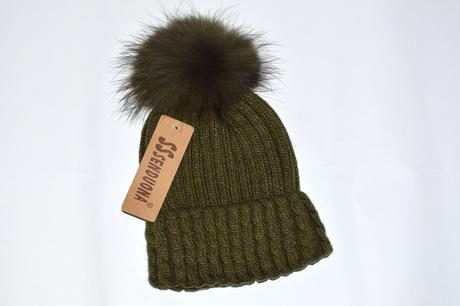 Dámska čiapka s brmbolcom, l - xxxl