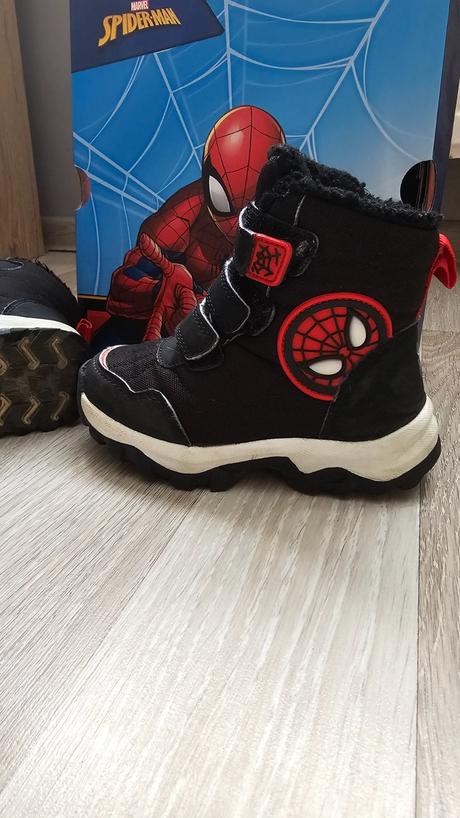 Zimný blikajúci topánky, 25