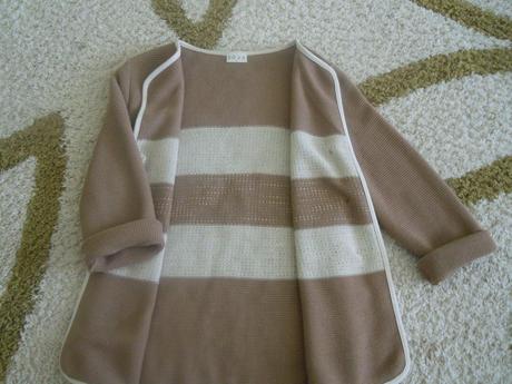 Nenosený svetrík, l