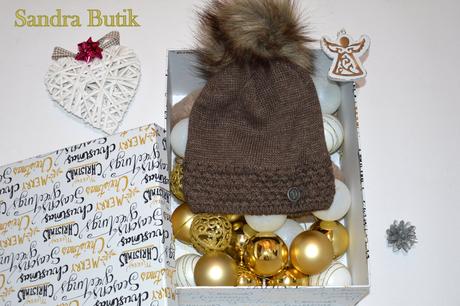 Zateplená čiapočka s bohatým brmbolcom na zimu, <50 - 158