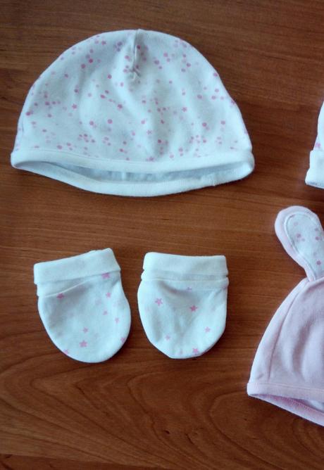 Novorodenecký set - rukavice, čiapočky, 56