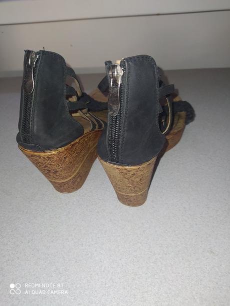 Sandálky na platforme veľ.40, 40