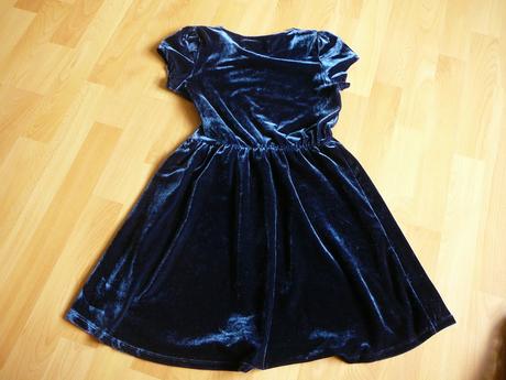 Dievcenske saty, 134