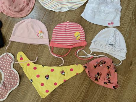 Čiapky + podbradníky 62-64, 62