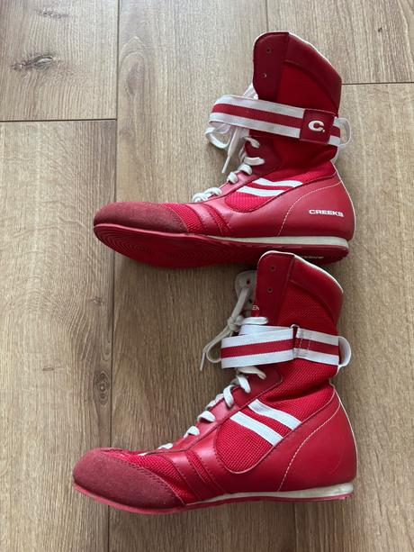 Chlapčenské boxerské tenisky, 33