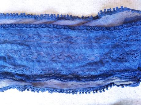 Ľahký zaujímavý šálik, amisu