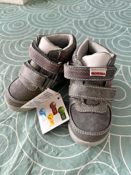 Sivo ružové krásne botasky protetika sendy, protetika,22