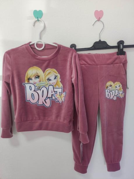 Velúrová súprava, 128 / 164